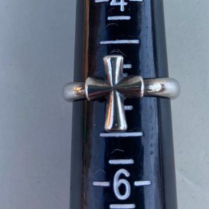 Retired James Avery sterling silver cross ring